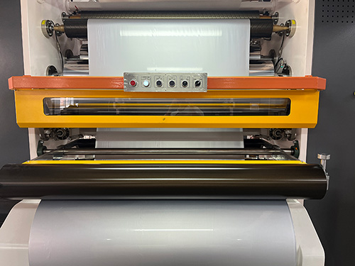 Contrecolleuse sans solvant Triplex, A400-3H